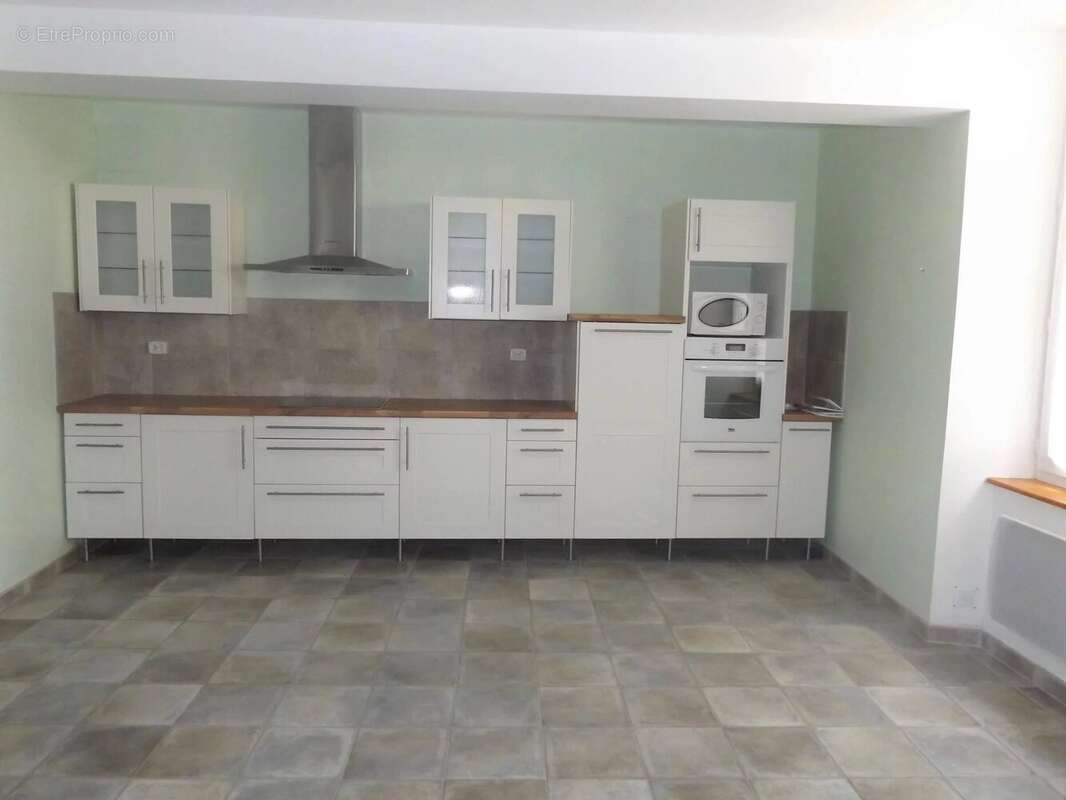 Maison à AZILLE