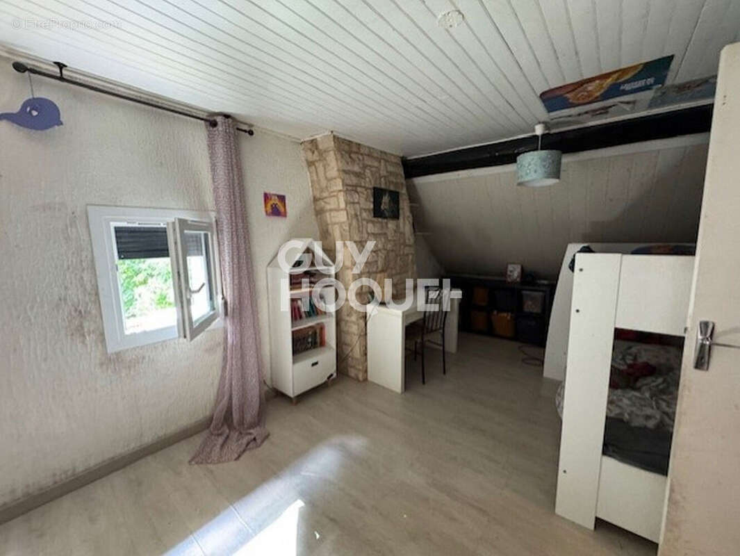 Maison à FAUX-FRESNAY