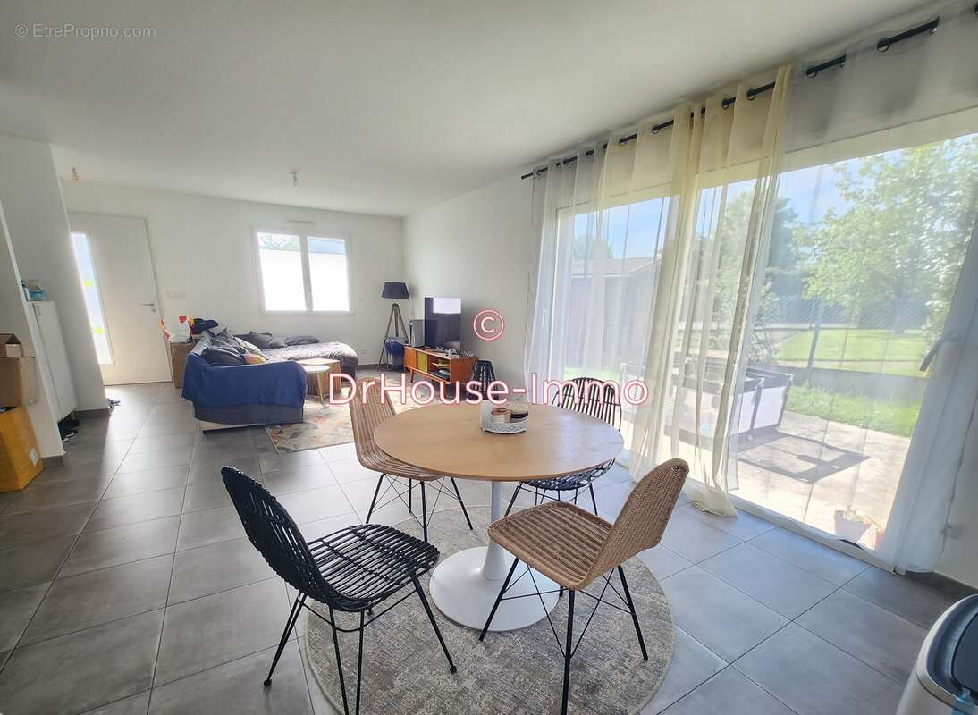 Maison à LA SUZE-SUR-SARTHE