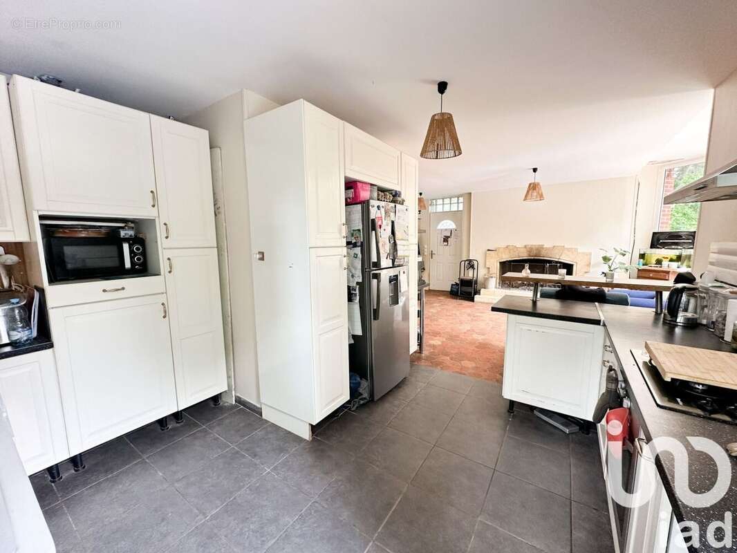 Photo 3 - Maison à SAINT-FARGEAU-PONTHIERRY