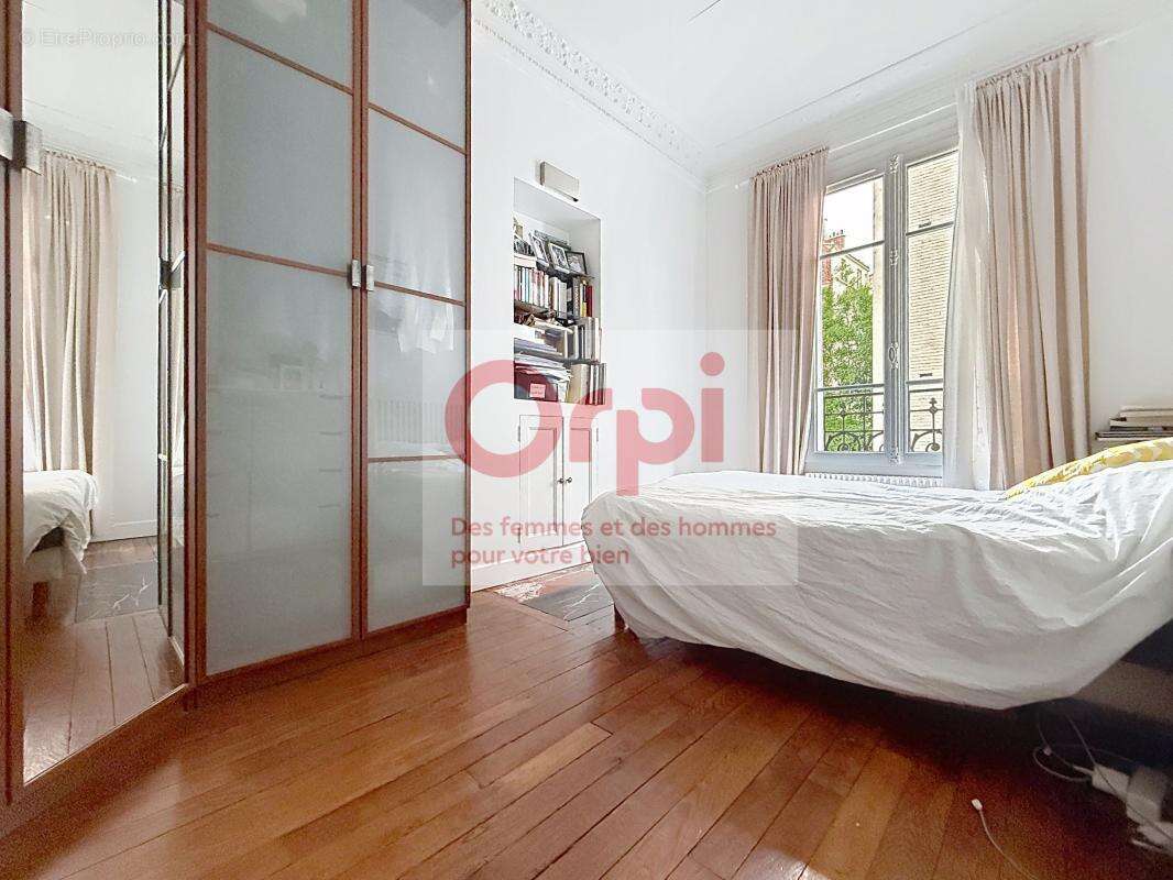 Appartement à ISSY-LES-MOULINEAUX