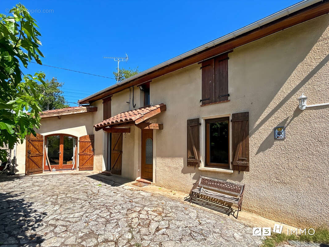 Maison 205 m² à Lavernose-Lacasse  - photo 2