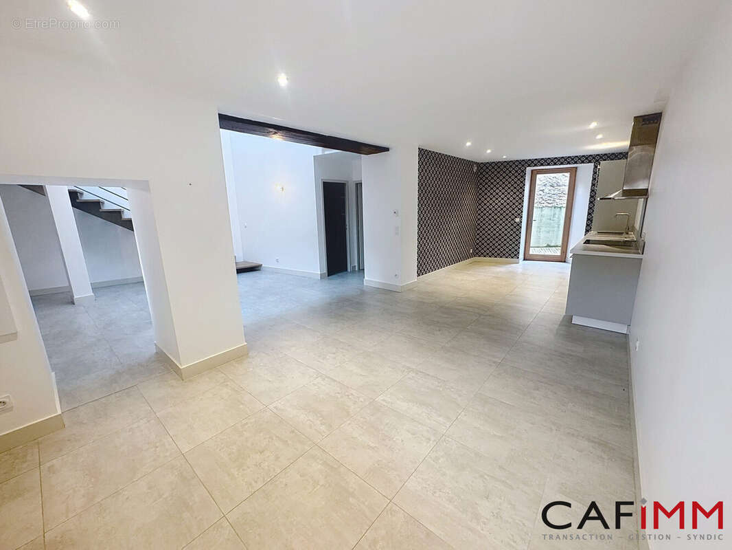 Maison à SAINT-LAURENT-D'AGNY