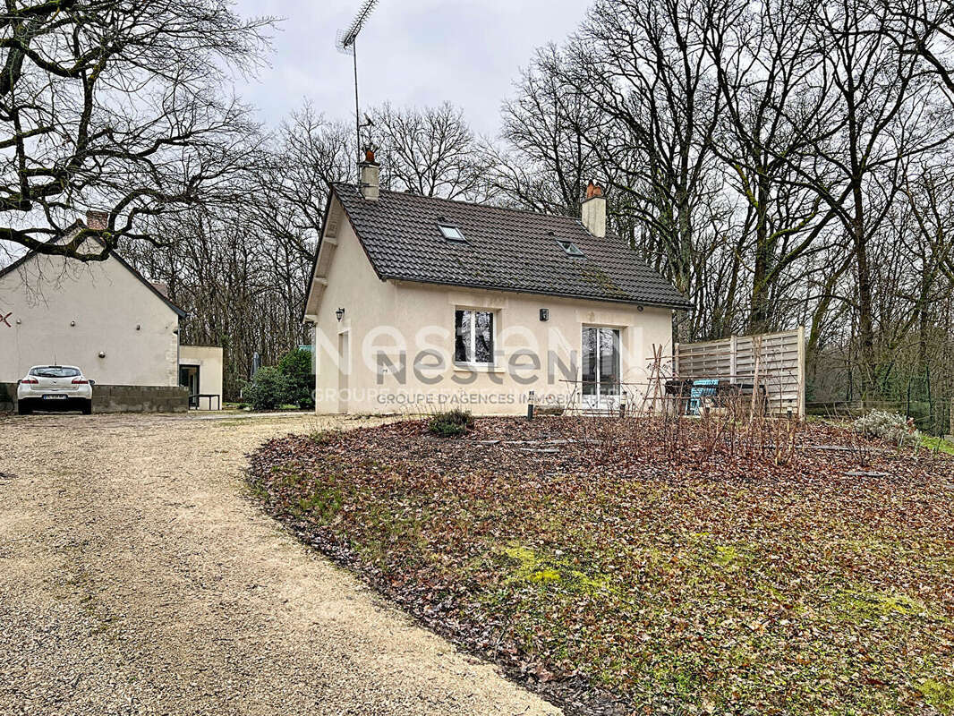 Maison à CHOUZY-SUR-CISSE