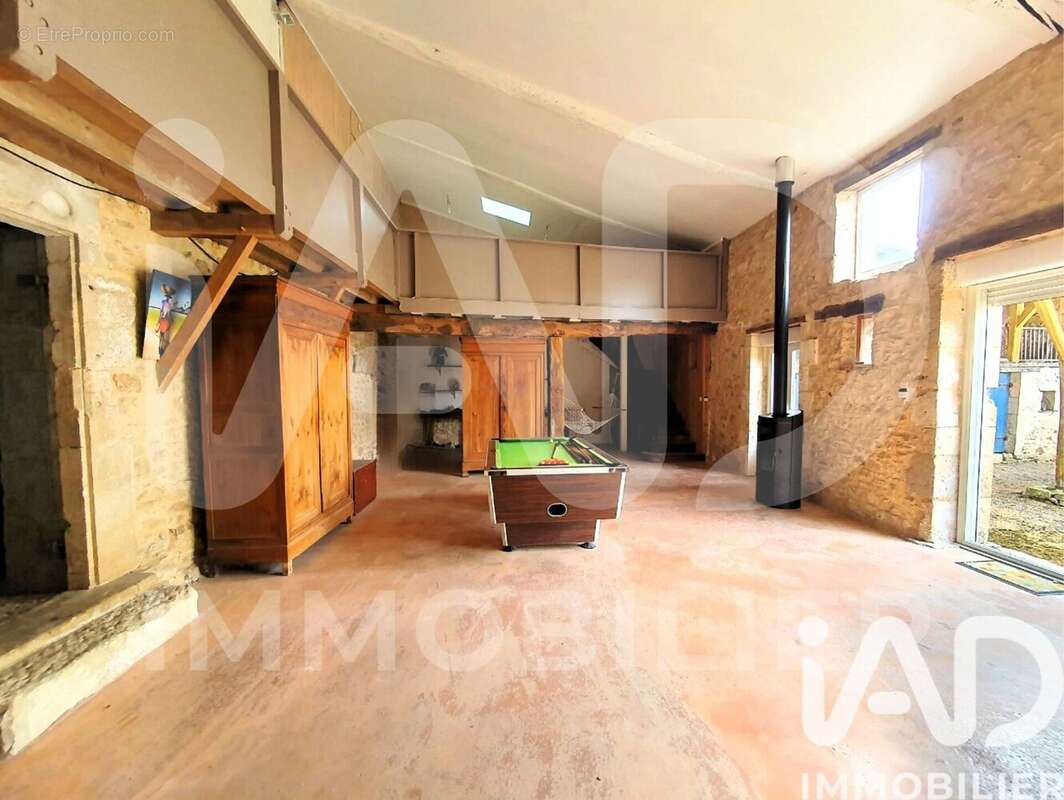 Photo 3 - Maison à CHASSENEUIL-SUR-BONNIEURE
