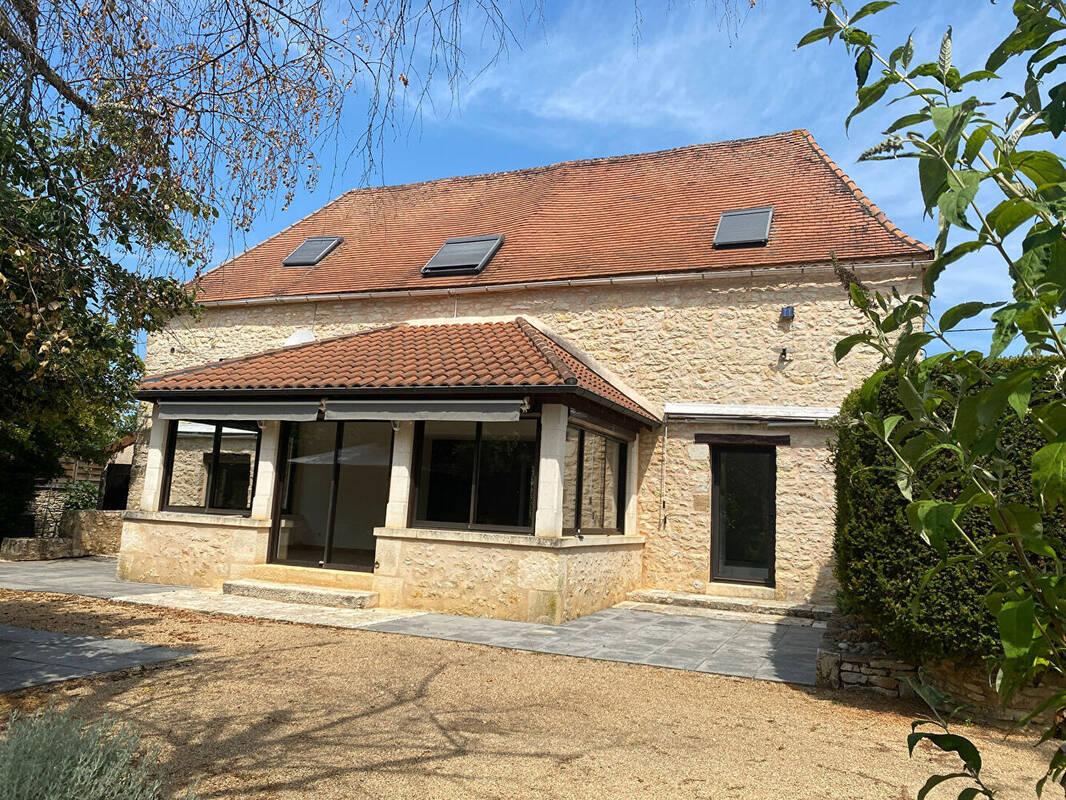 Maison à MAYAC