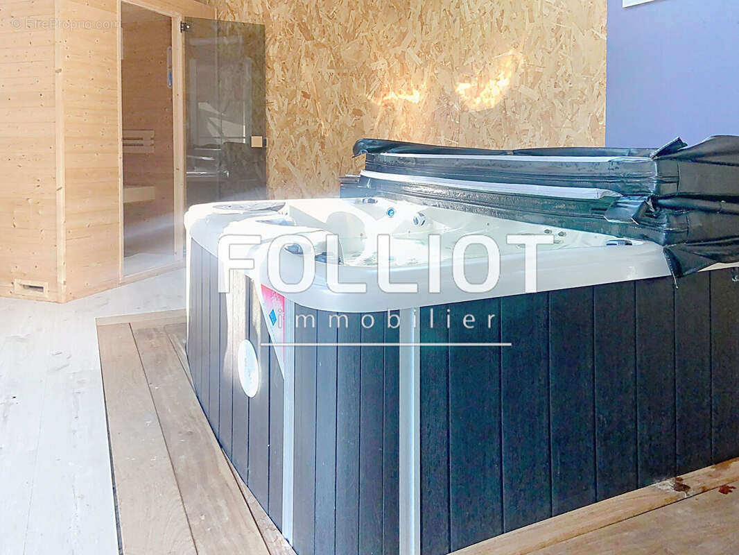 Maison à LA LANDE-D&#039;AIROU