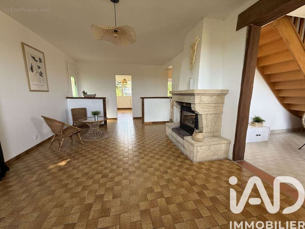 Photo 7 - Maison à CHATENAY-SUR-SEINE