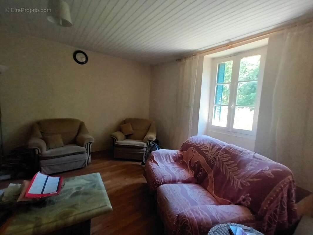 Charmante maison de village avec un potentiel infini ! - photo 8