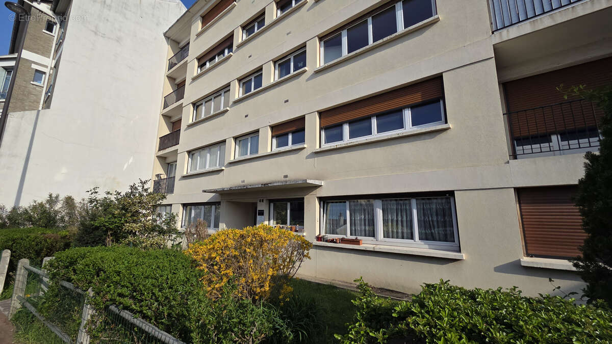 Appartement à RUEIL-MALMAISON
