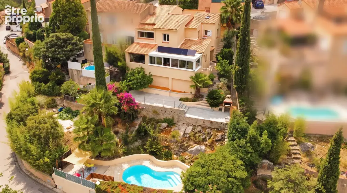 Exclusivité   Belgentier  Villa en parfait état avec piscine et vue dégagée - photo 3