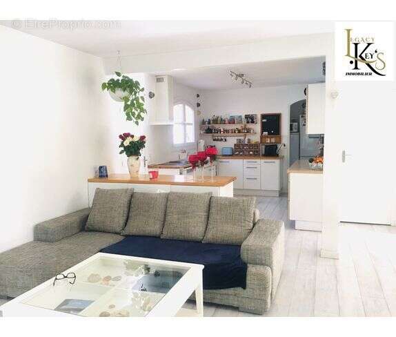 Maison à VILLENAVE-D'ORNON