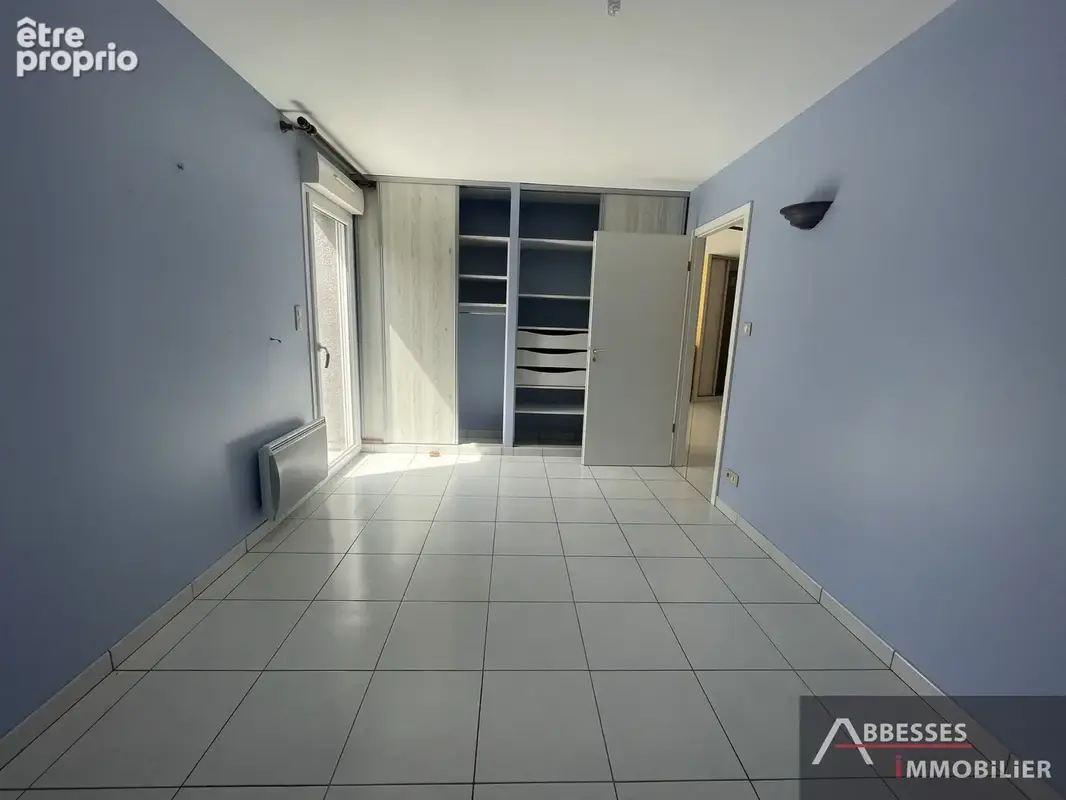 EN EXCLUSIVITÉ : SAINT NABORD - Pavillon de plain pied avec terrasse et garage - photo 8