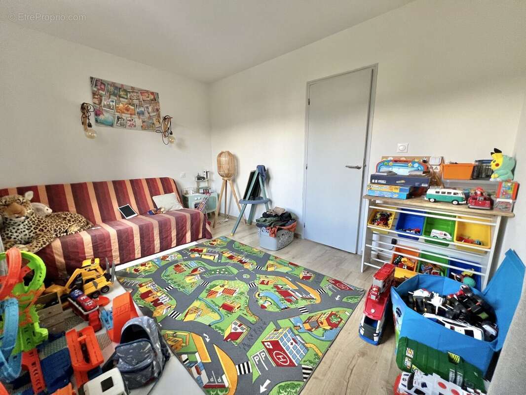 Maison à CHASTEL-NOUVEL