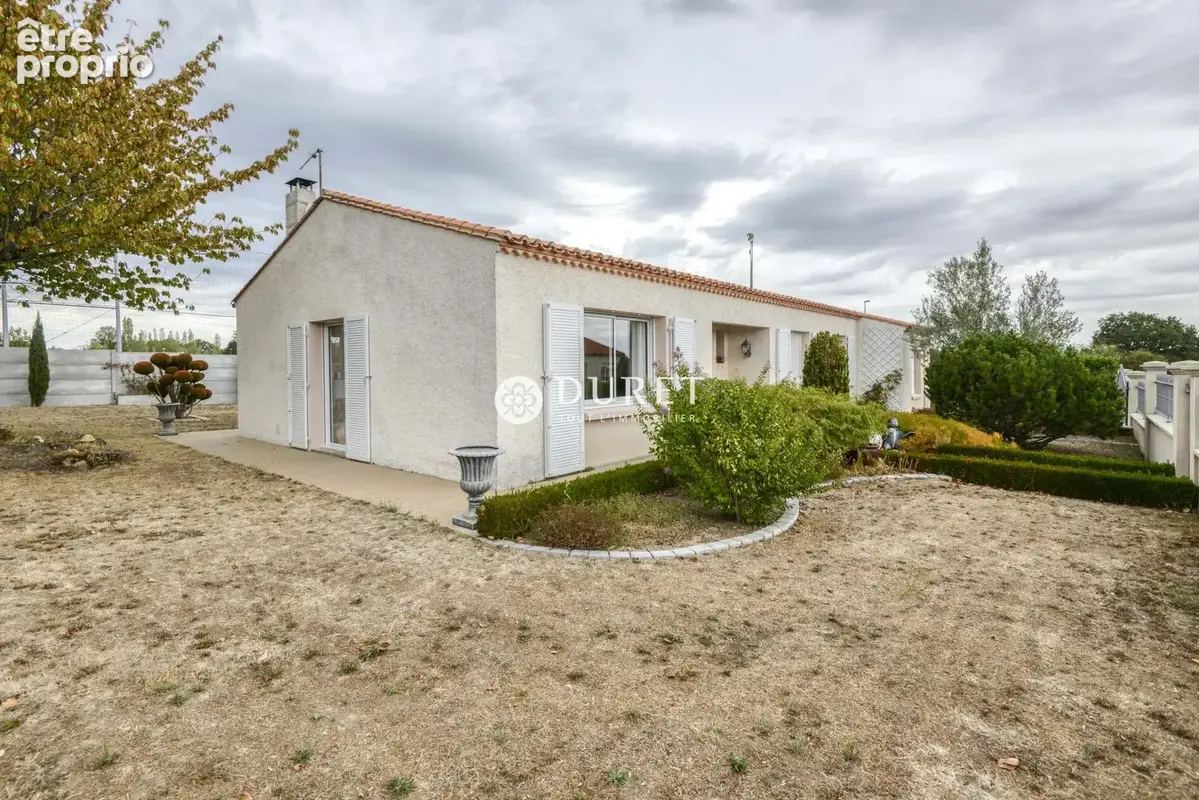 Maison à CUGAND
