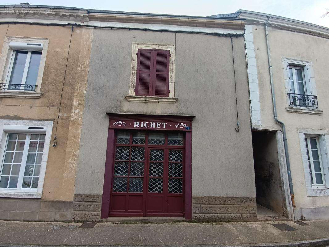 Maison à SAINT-DENIS-D'ORQUES