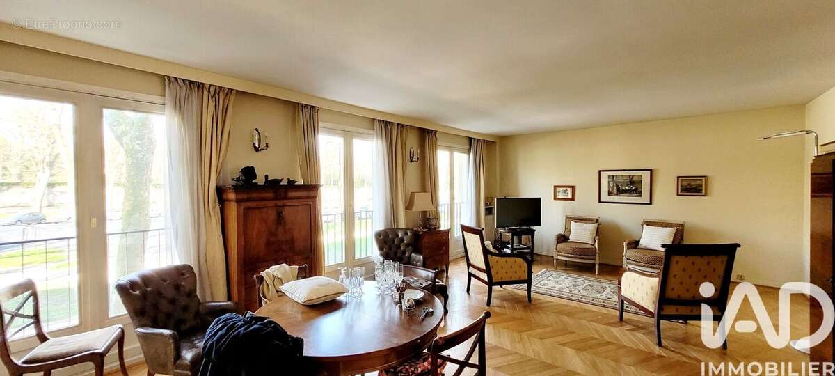Photo 2 - Appartement à VERSAILLES