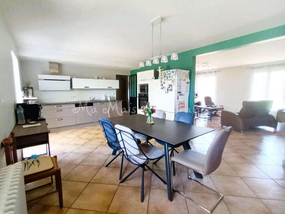 Maison à VARENNES-SUR-ALLIER