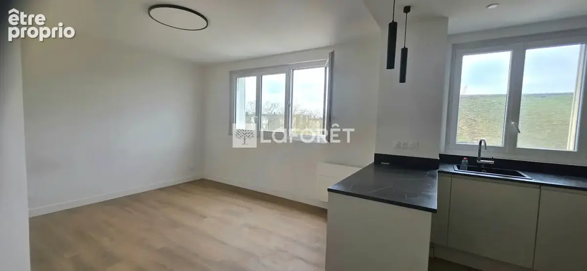 Appartement Le Bourget 3 pièce(s) 53.32 m2 - photo 3