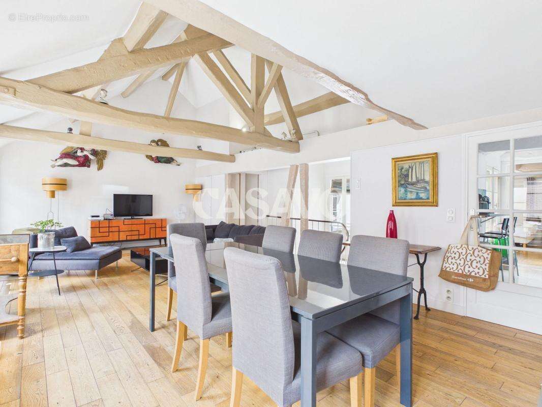 Appartement à PARIS-4E