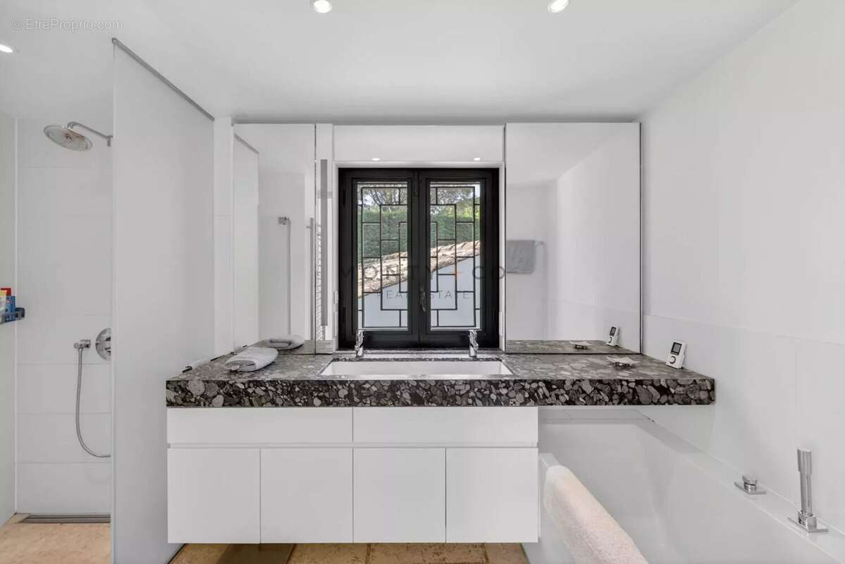 Vente villa contemporaine vue mer à Grimaud - photo 13