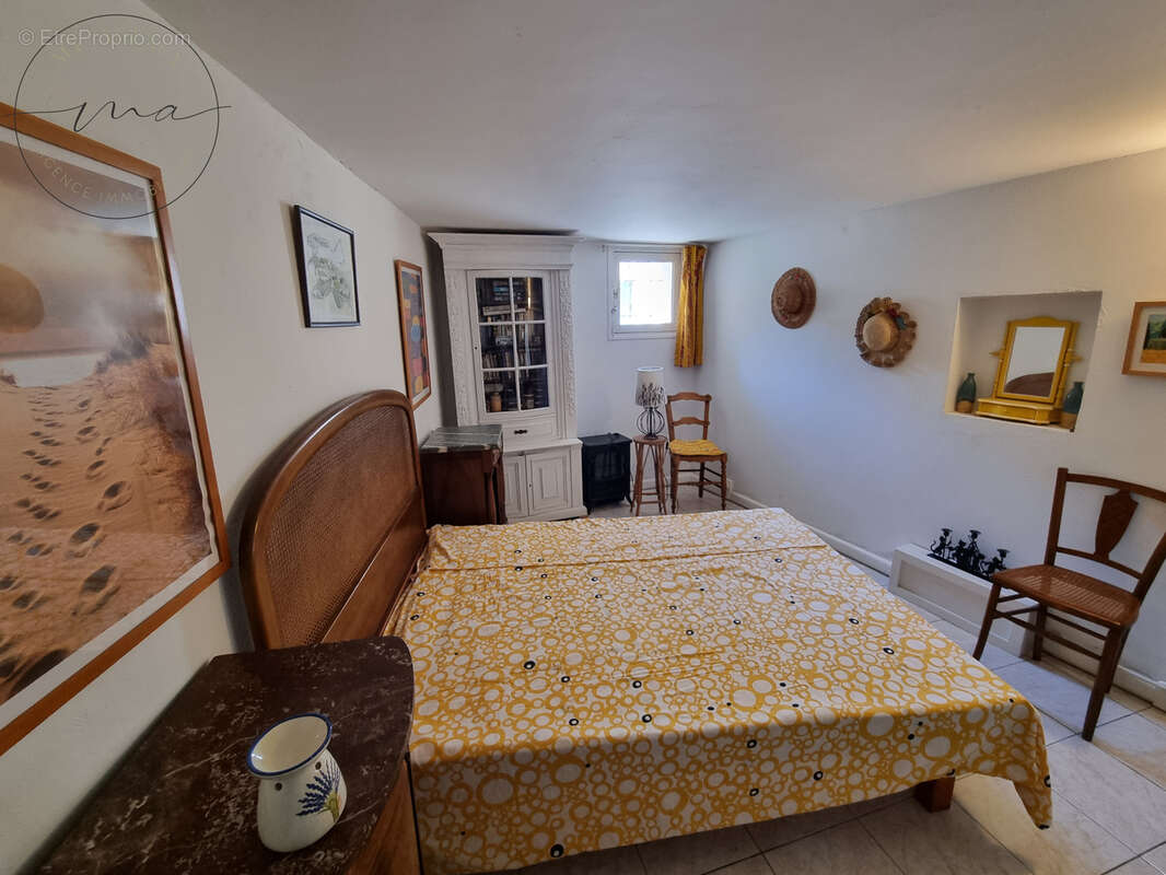 Maison à SAINT-GENIES-DE-FONTEDIT