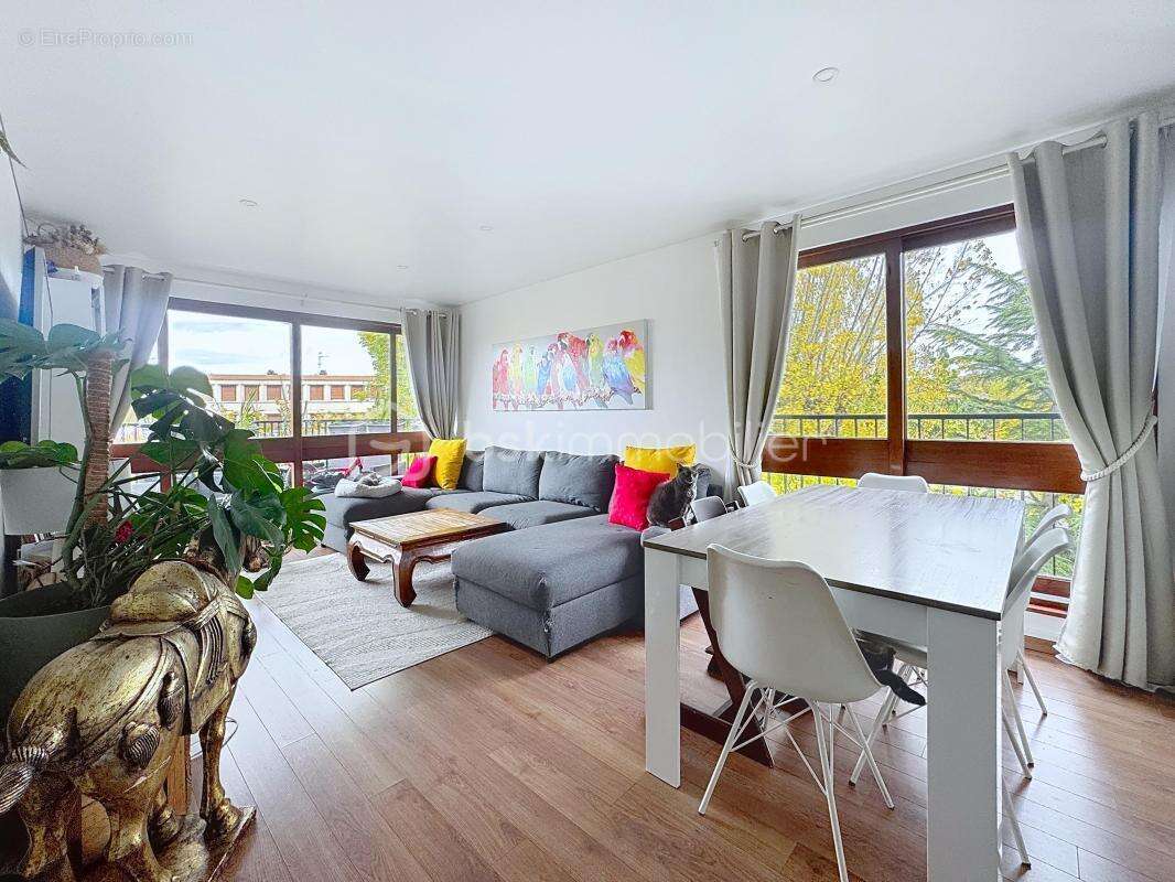 Appartement à LE CHESNAY