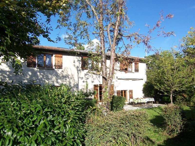 Maison à SAINT-LAURENT-DE-MURE