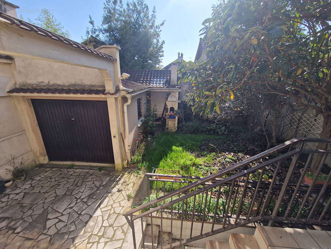 Maison à LIVRY-GARGAN