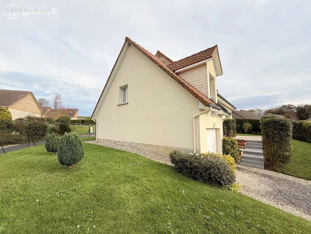 Maison à CANY-BARVILLE