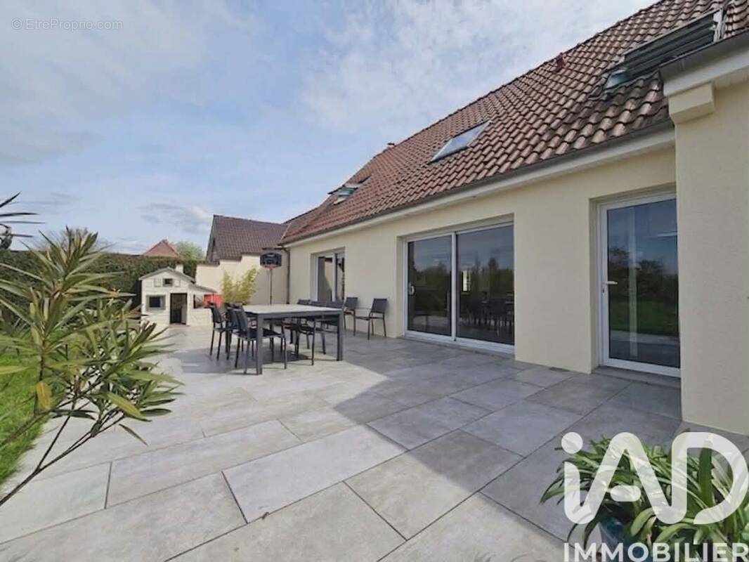 Photo 1 - Maison à SAINT-VENANT