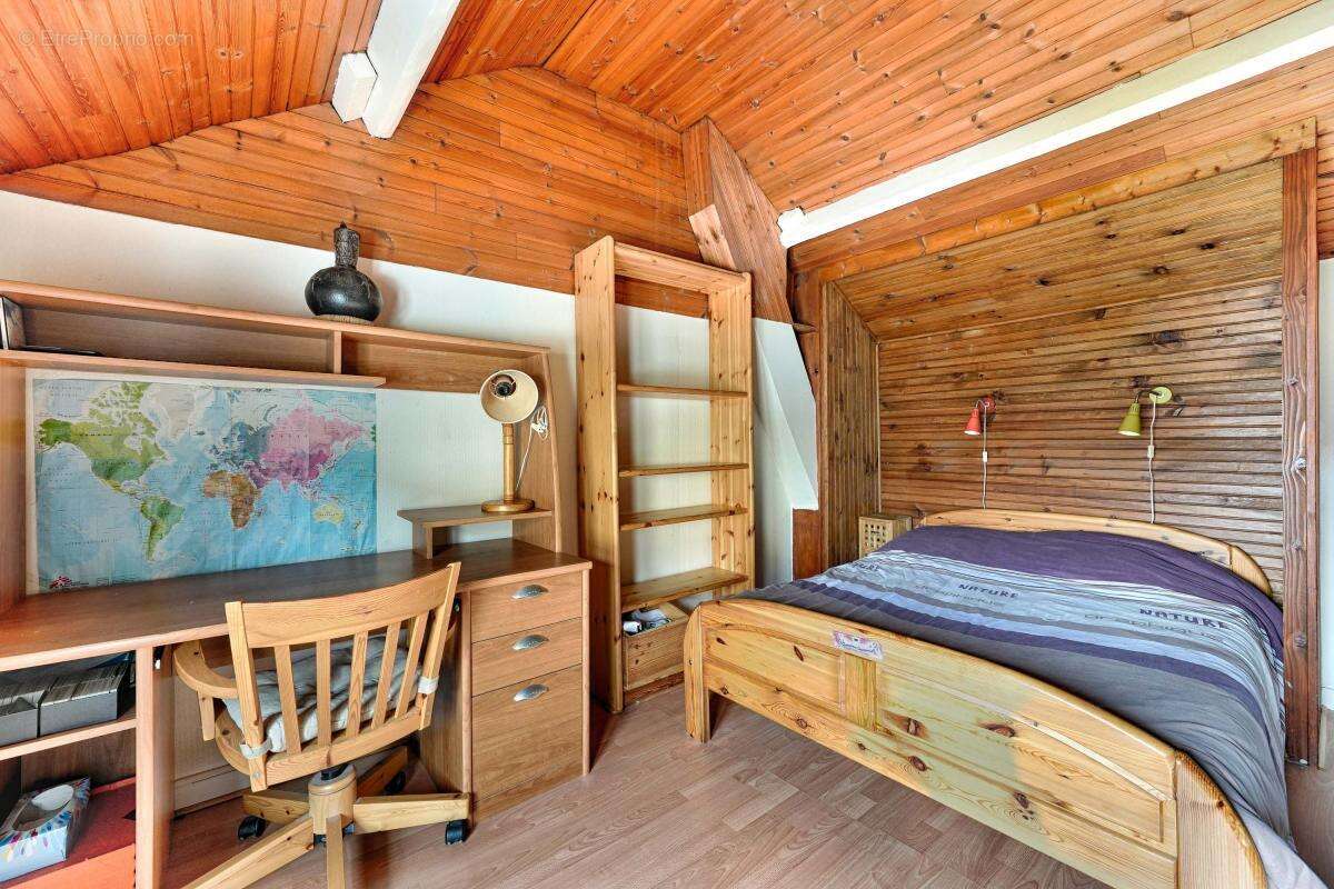 Maison à SAVIGNY-SUR-ORGE