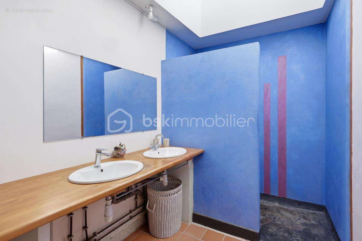 Nantes Ouest – Ensemble immobilier atypique de 236 m² avec deux maisons et studio indépendant - photo 10