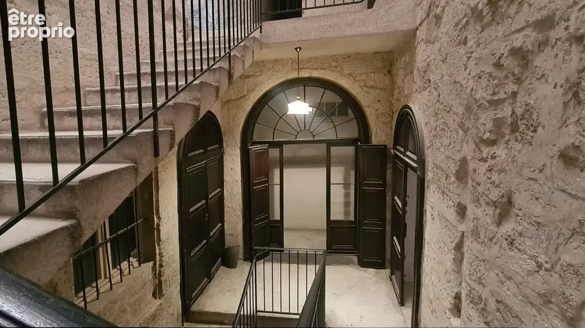 Uzès, appartement au cœur du centre historique - photo 13