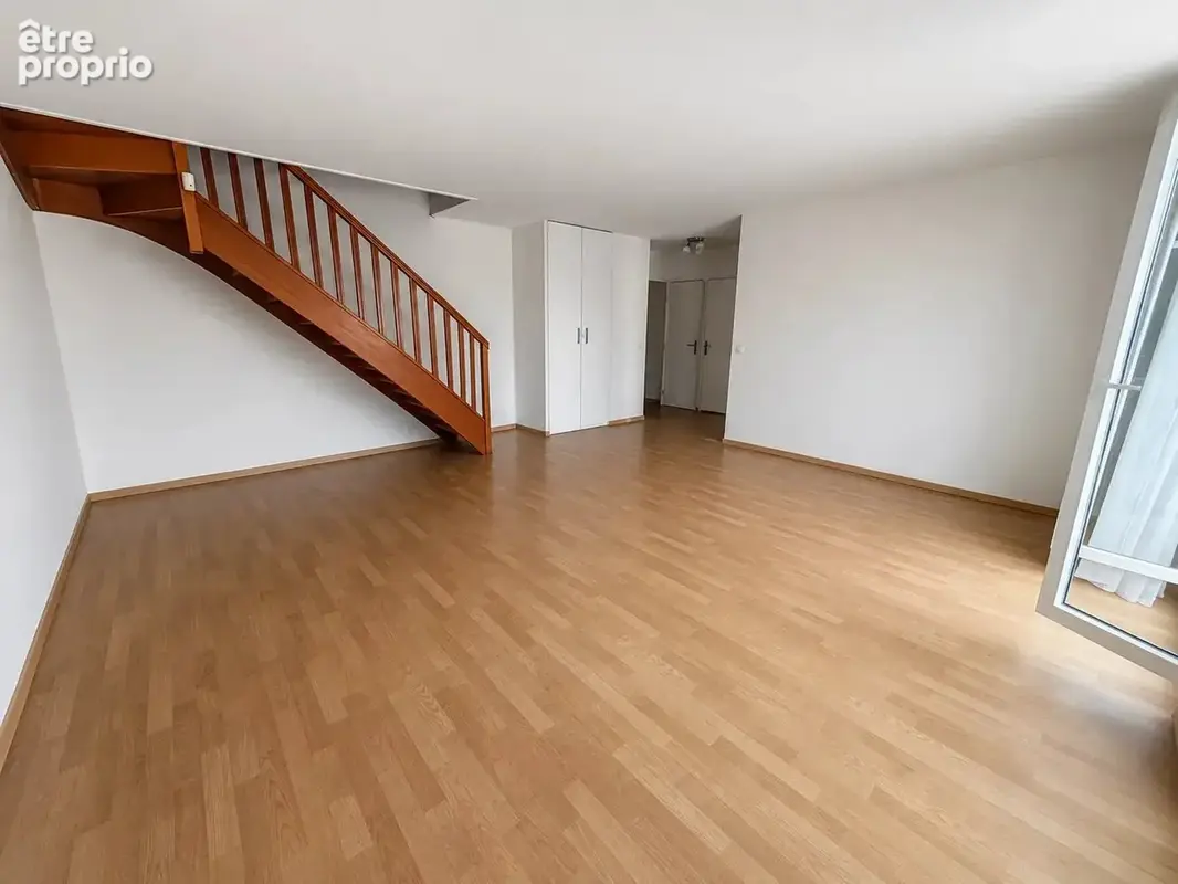 Appartement 3 pièces 68 m² à vendre à Voisins-Le-Bretonneux (78960) - photo 2