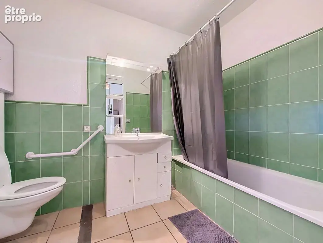 Nîmes centre– appartement 88 m² balcon, parking et ascenseur - photo 6