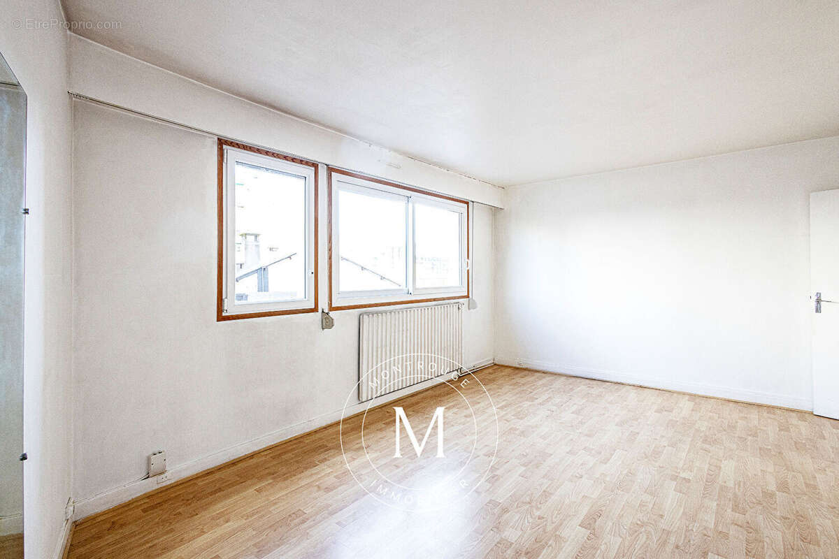 Appartement à MONTROUGE