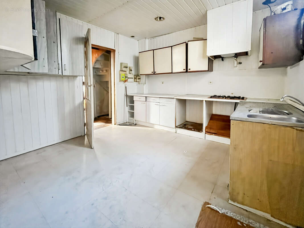 Appartement à PARIS-20E