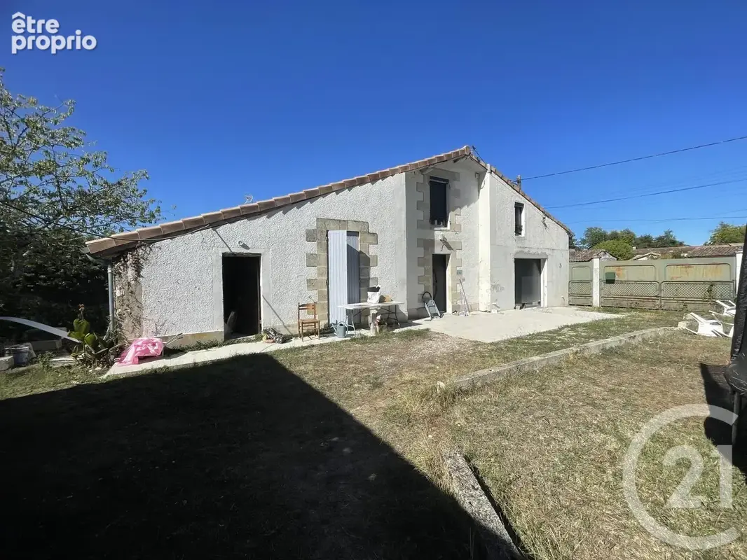 Maison 9 pièces 257 m² à vendre à Les Eglisottes-Et-Chalaures (33230) - photo 13