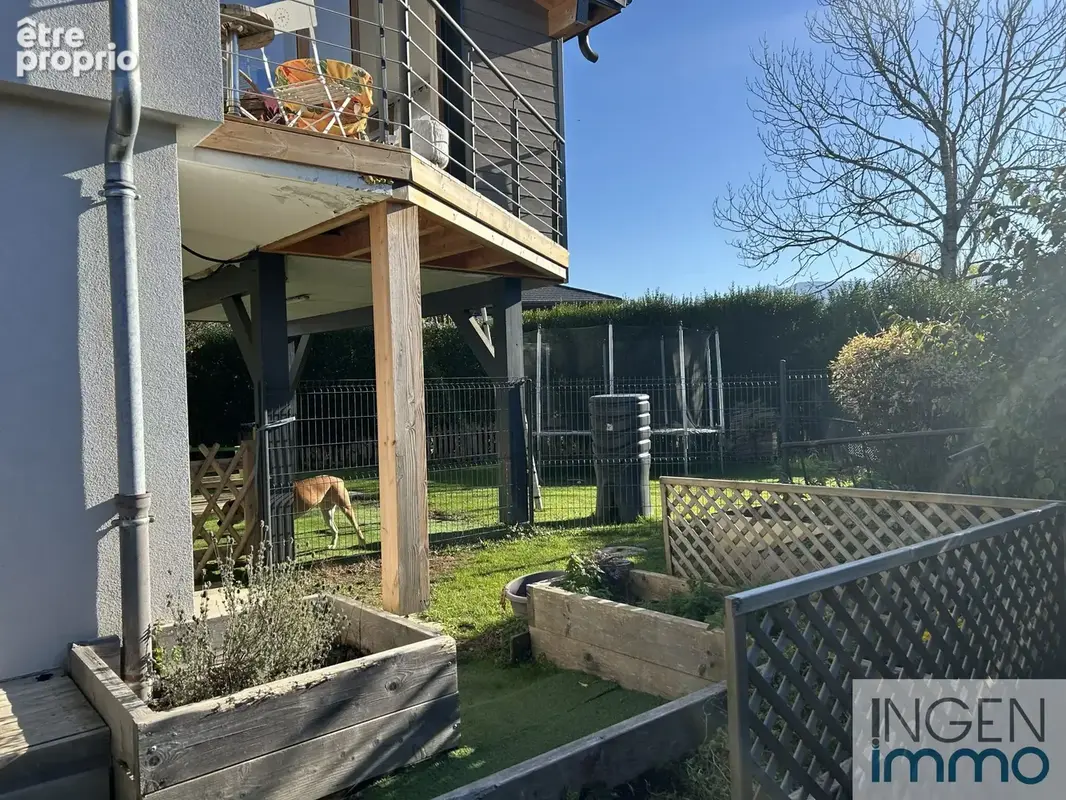 Maison avec piscine de type 5 commune de Groisy - photo 14