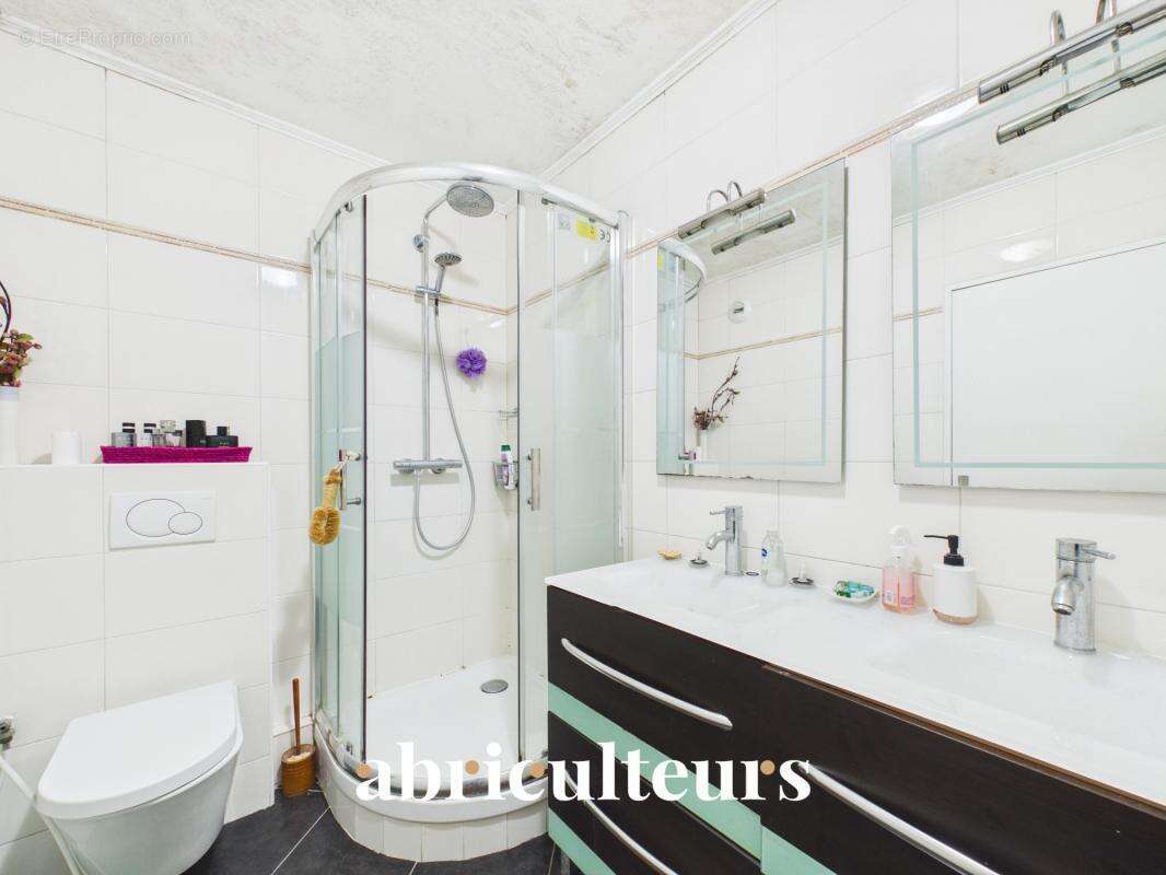 Appartement  de 84,78 m² en vente à Nogent-sur-Marne (94130) - photo 15