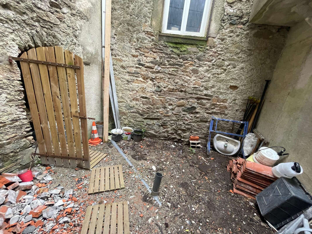 Maison à LABASTIDE-ROUAIROUX