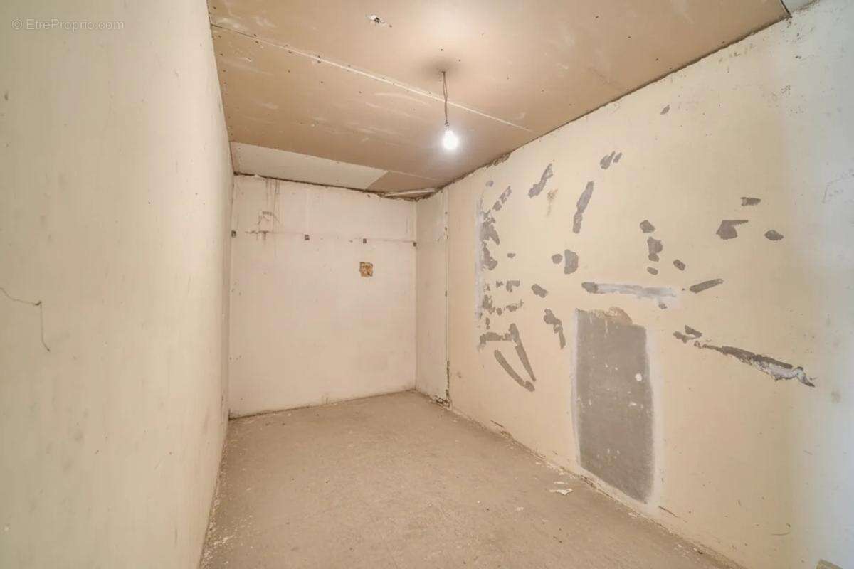 Maison de 8 pièces de 244 m² à Saint-Sever-de-Saintonge - photo 8