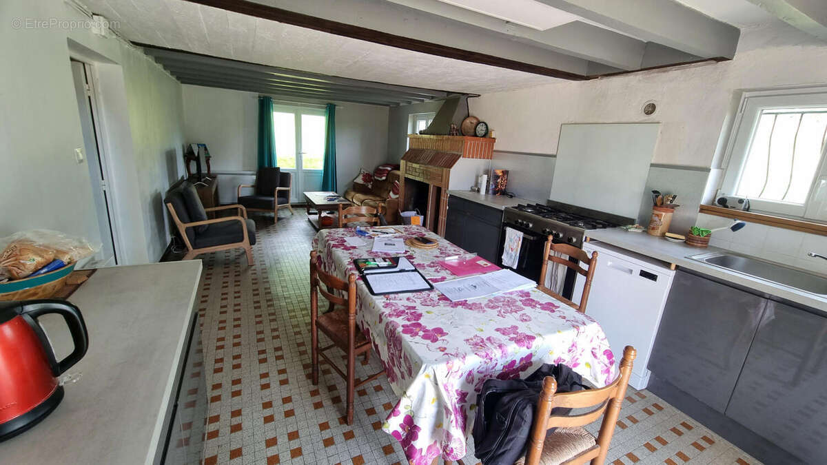 20250506_151552 - Maison à SAINT-PARDOUX-LA-RIVIERE