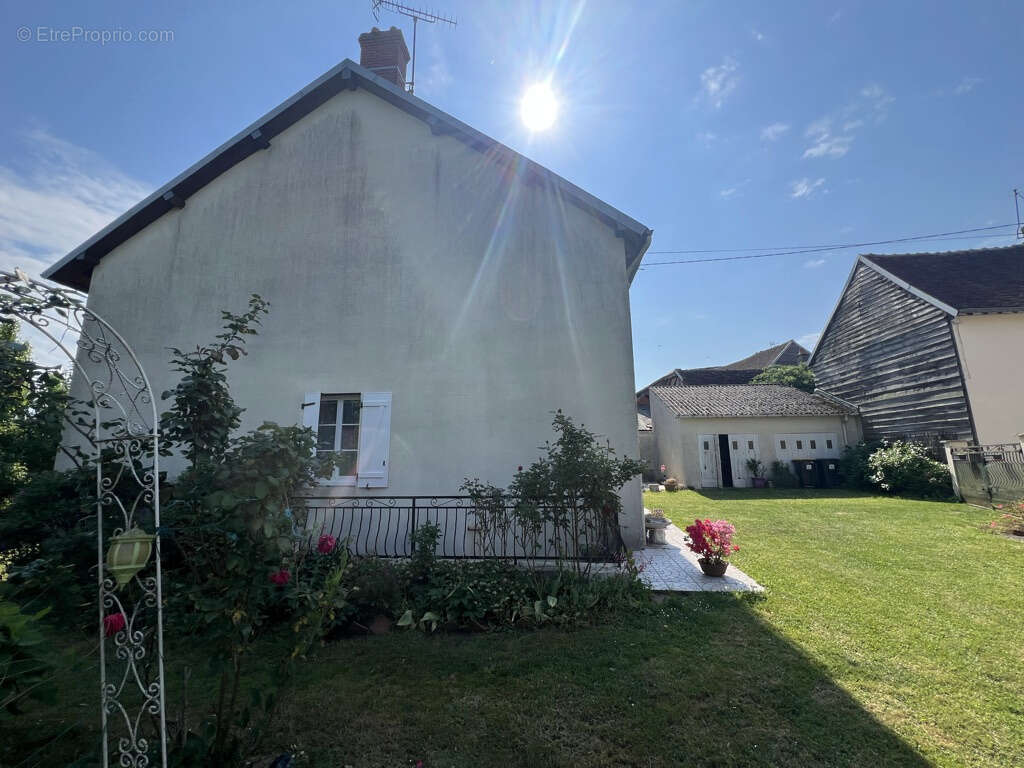 Maison à SURY-ES-BOIS