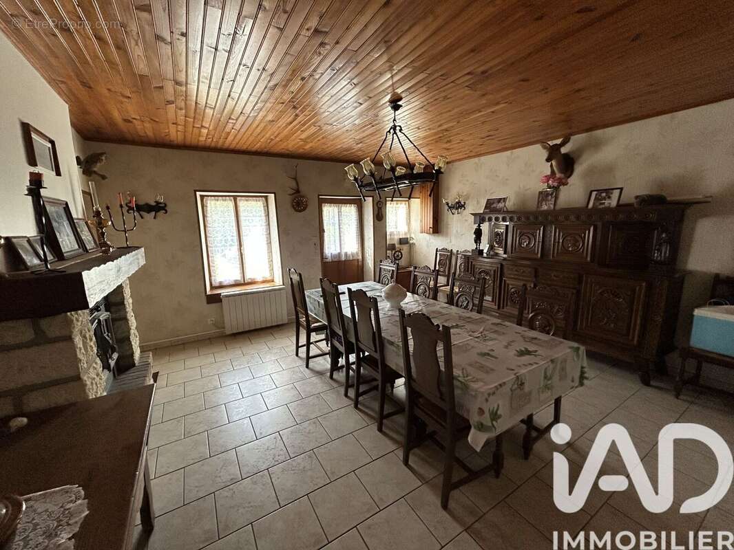 Photo 3 - Maison à VOUILLON