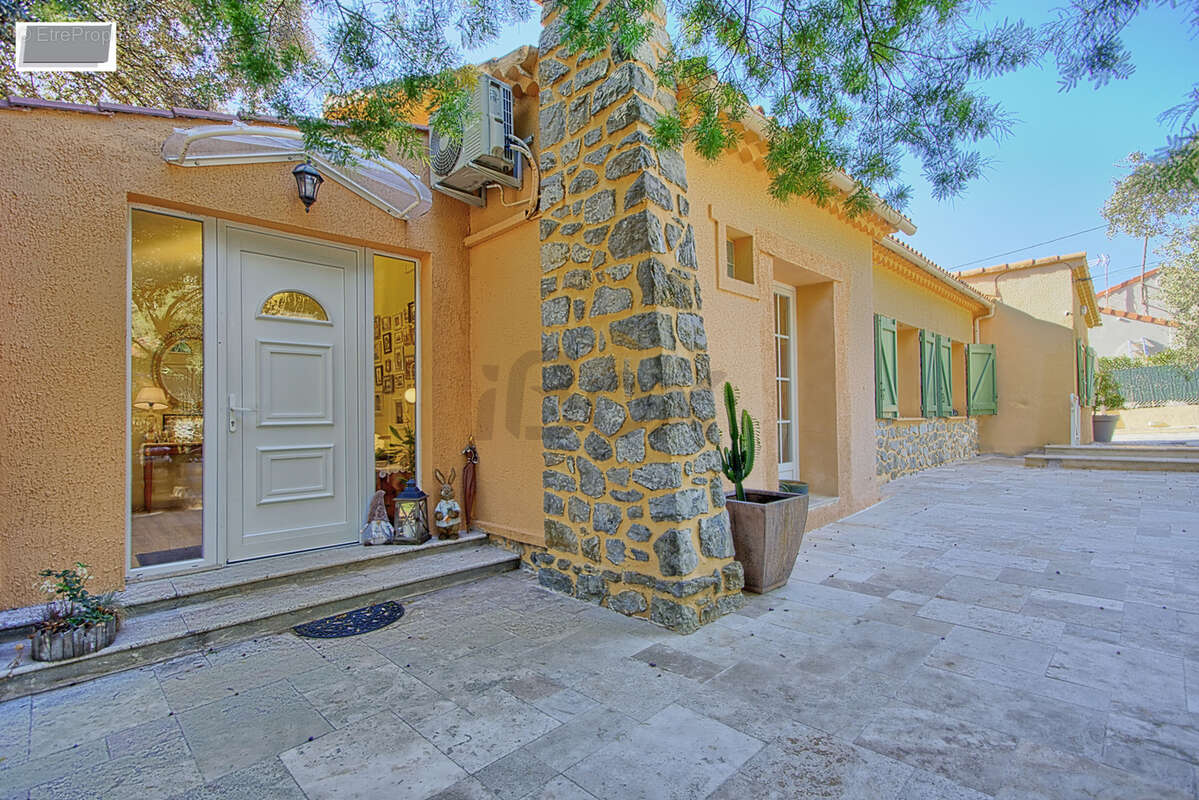 Maison à LA VALETTE-DU-VAR