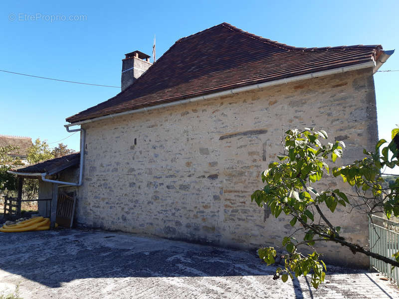 Maison à LIMOGNE-EN-QUERCY