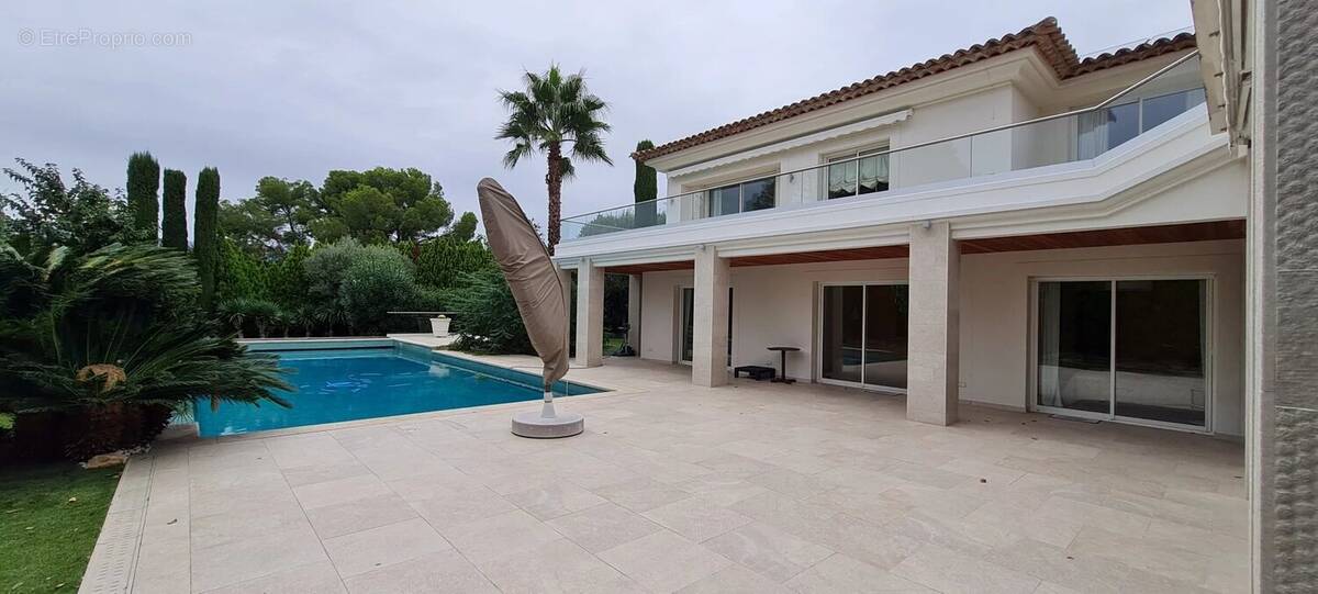 Maison à MOUGINS