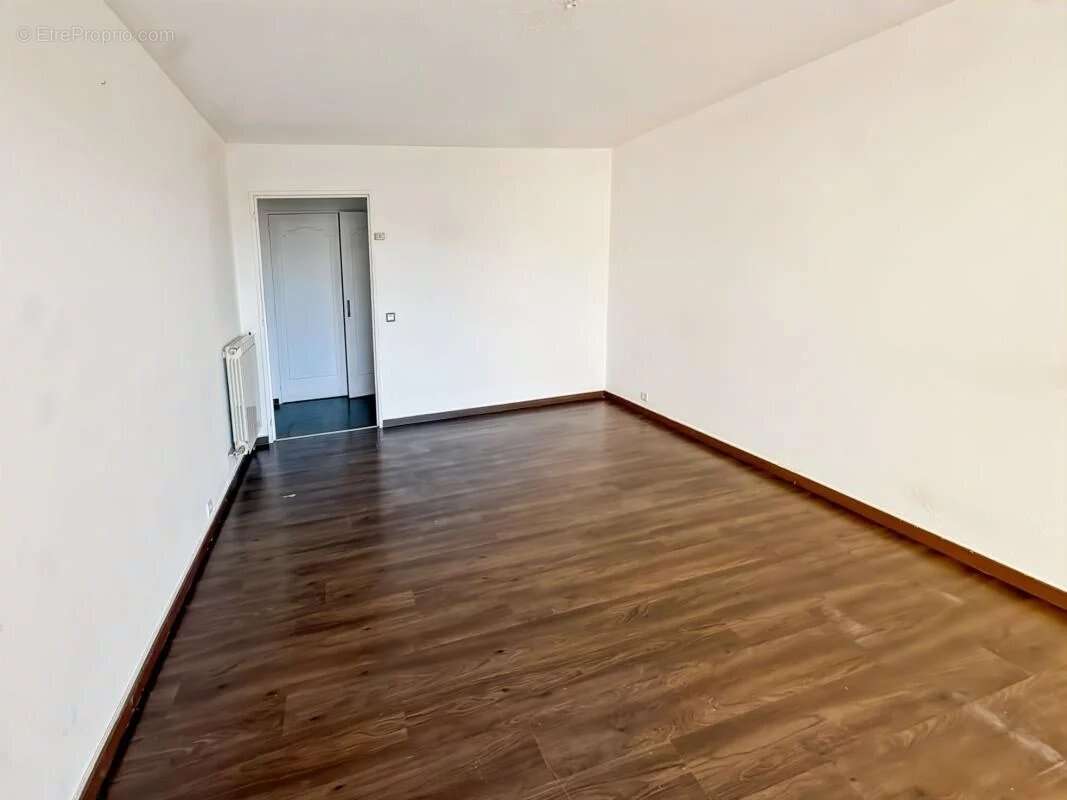 Appartement à MANDELIEU-LA-NAPOULE